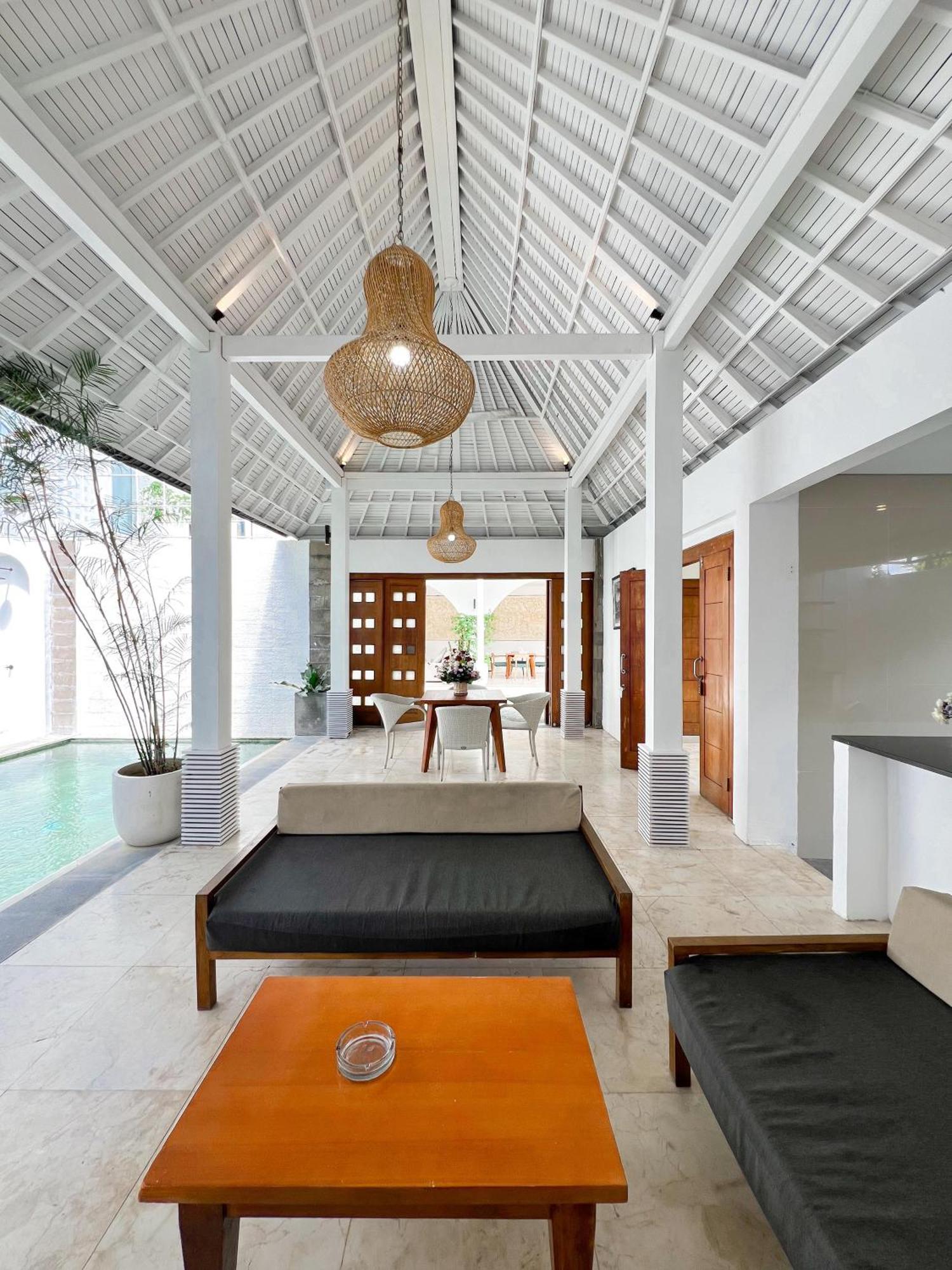 Apple Villas & Apartments Kerobokan Exterior foto
